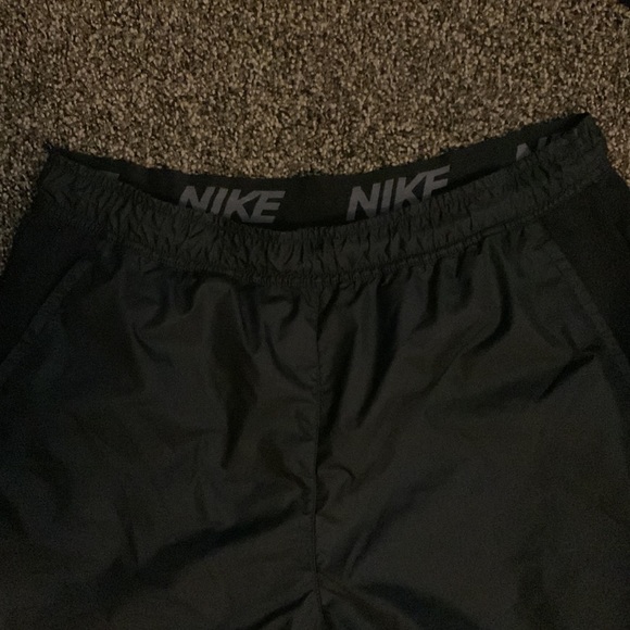 Men’s black Nike sweats. Size L. Black. - Picture 3 of 5